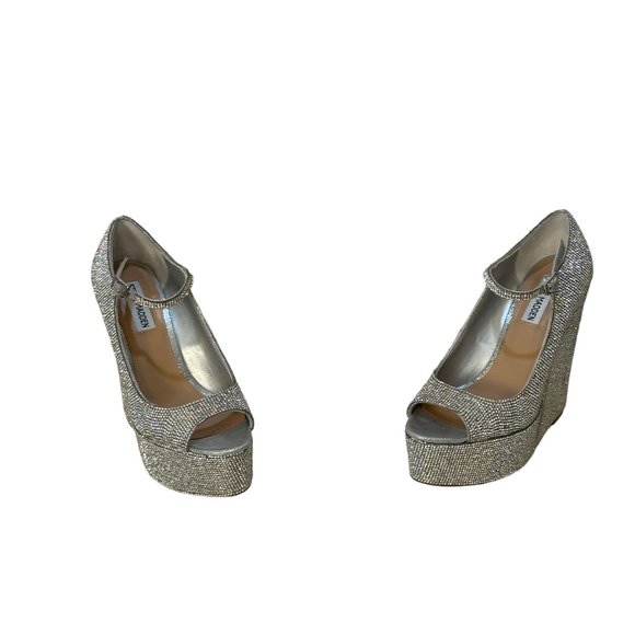 (9-228) Steve Madden Silver Rhinestone Platform Wedge Heels - Picture 5 of 14